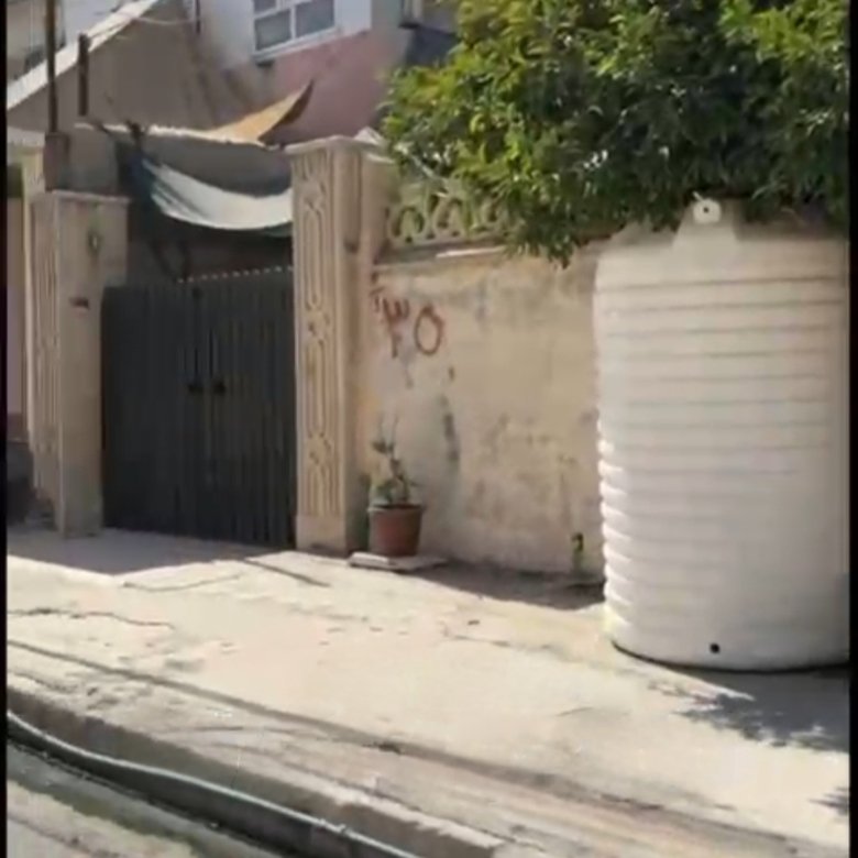 بيت للبيع / حي الاعلام