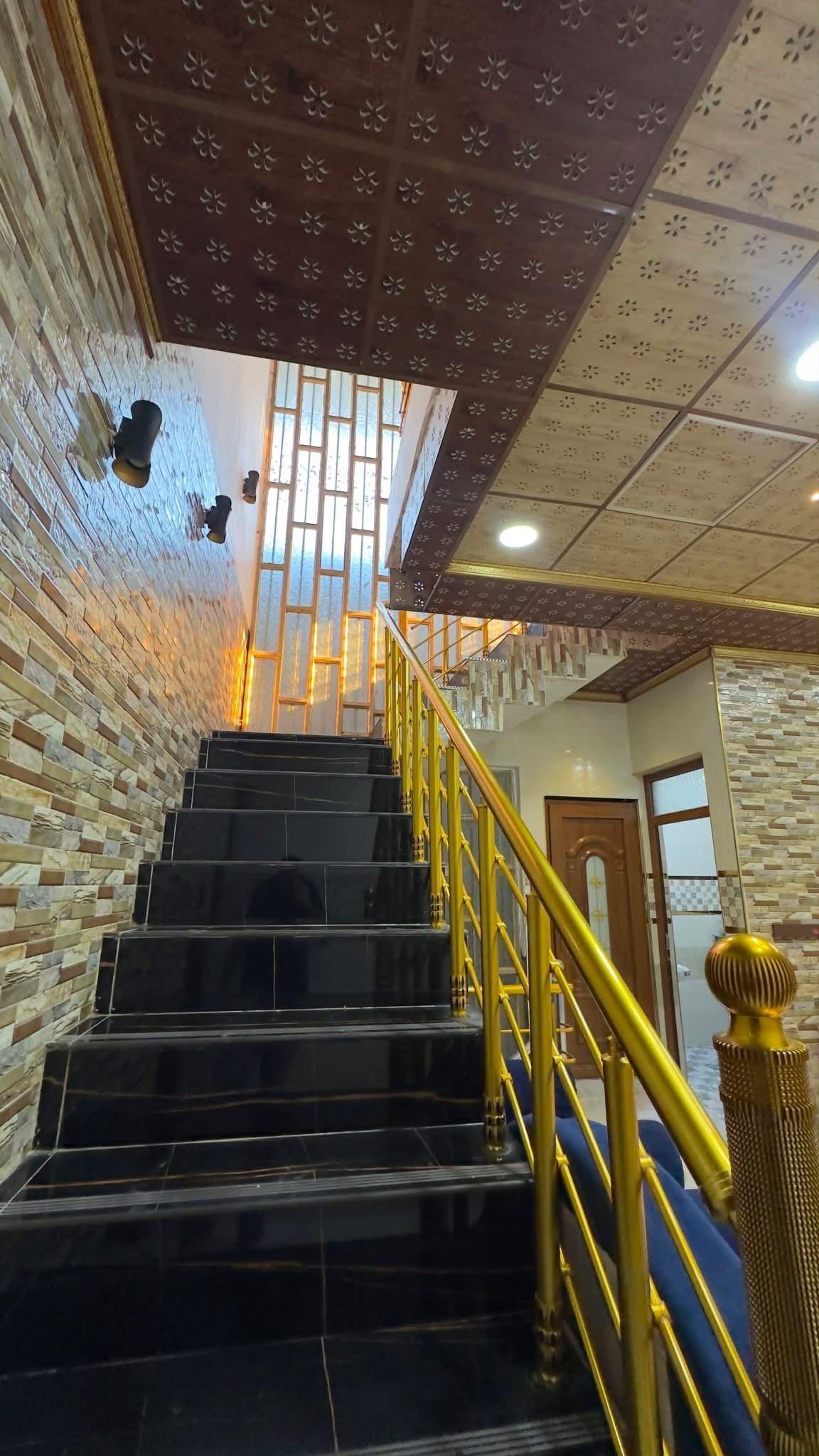 دار للبيع